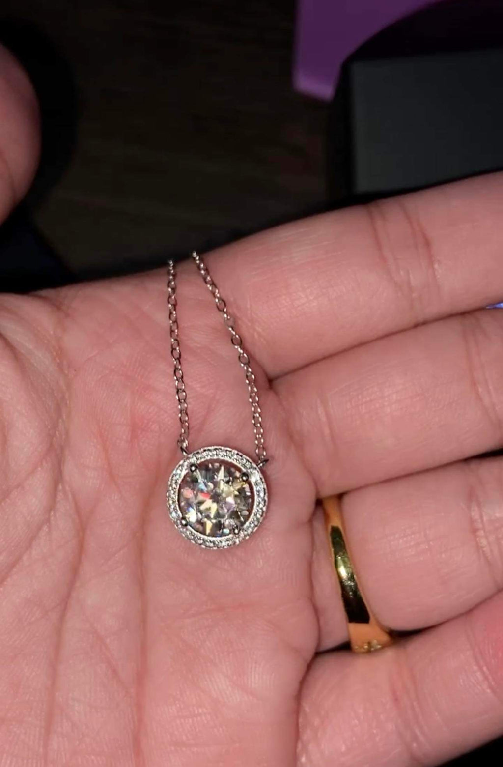 “Mia” Queen Elizabeth Halo Necklace