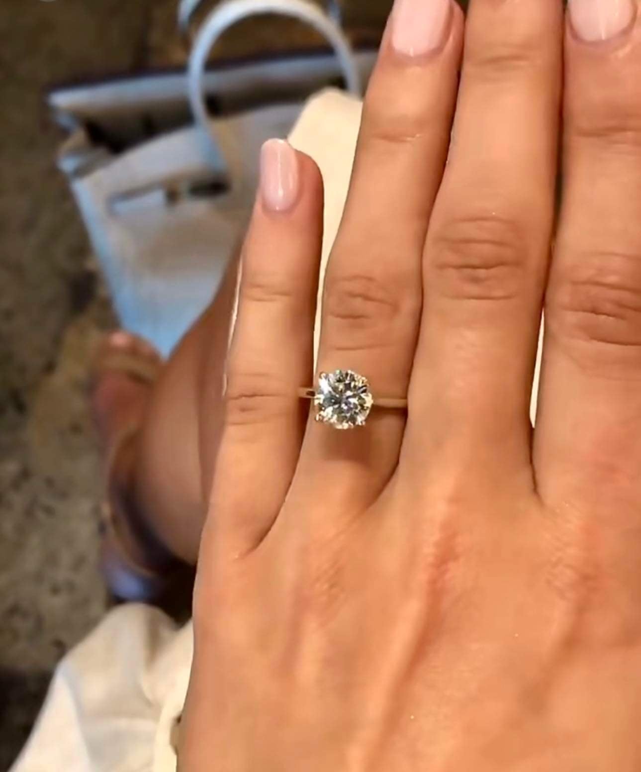 Valentine Sale , 1ct ring