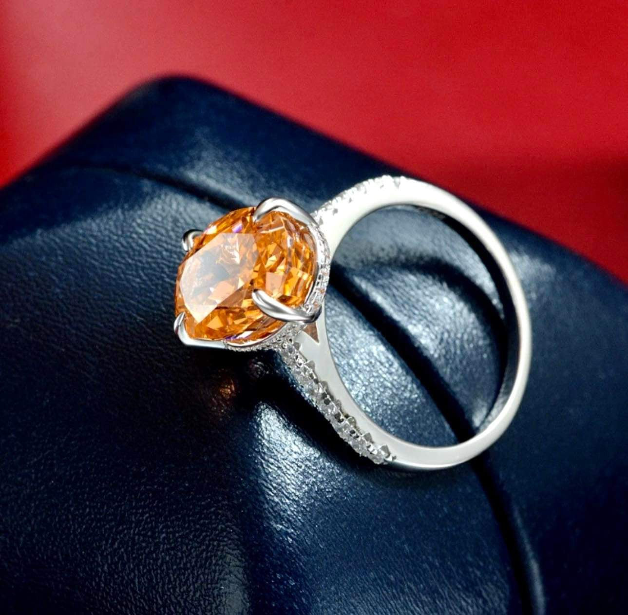 Oval Moissanite Lab