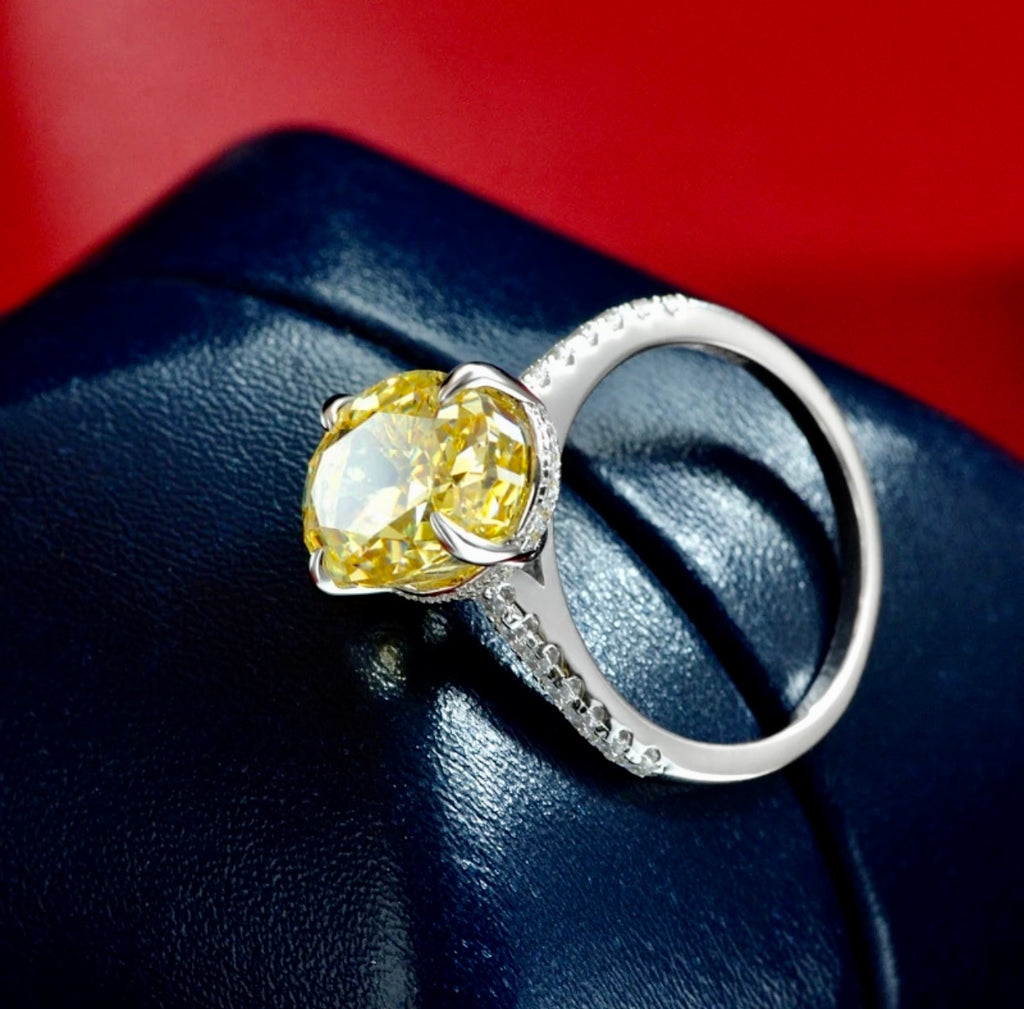 Oval Moissanite Lab