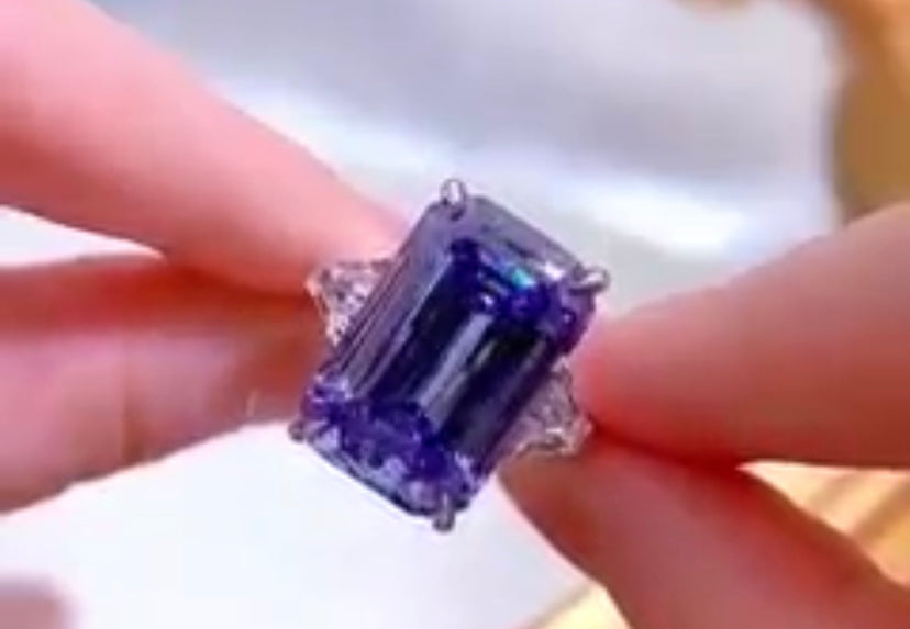 Gorgeous "Jia" Engagement Ring 10ct Moissanite Lab