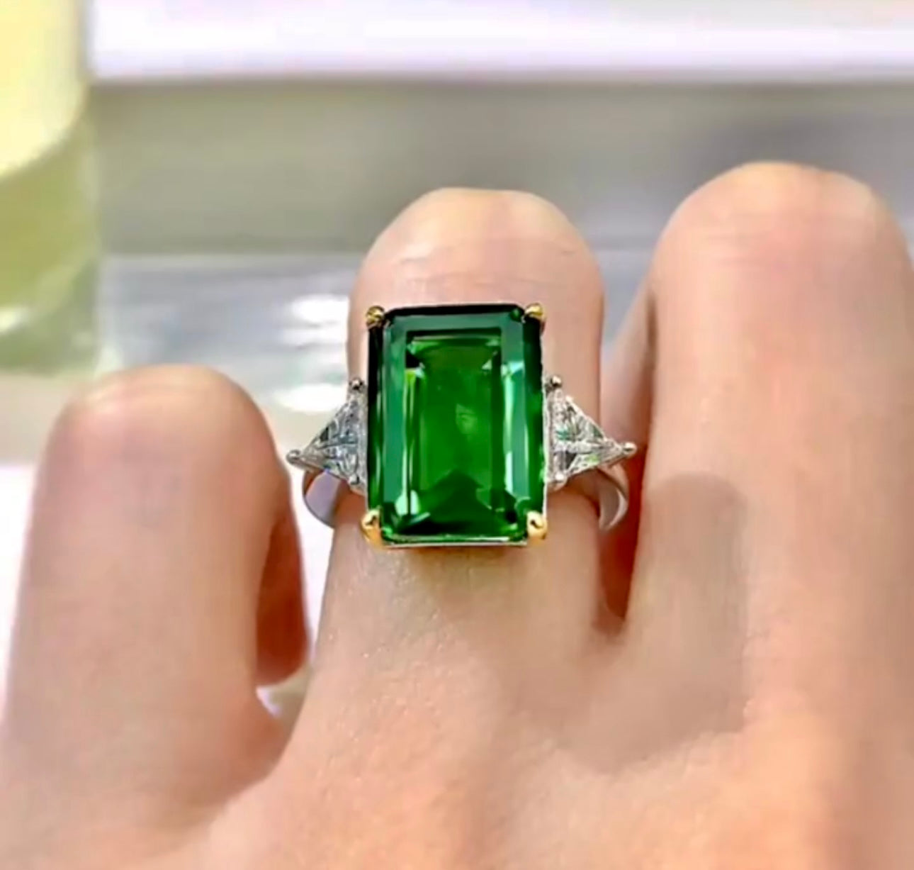 Gorgeous "Jia" Engagement Ring 10ct Moissanite Lab