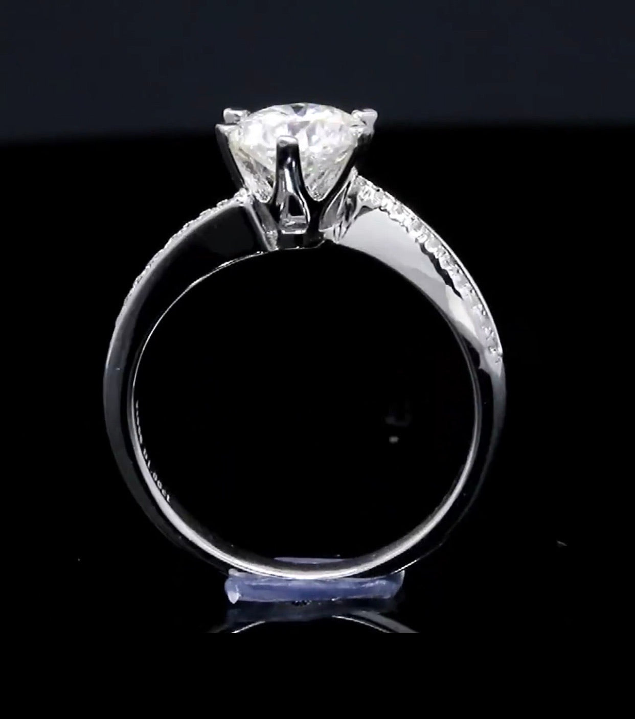 "ZARAH" Moissanite Diamond Engagement Ring