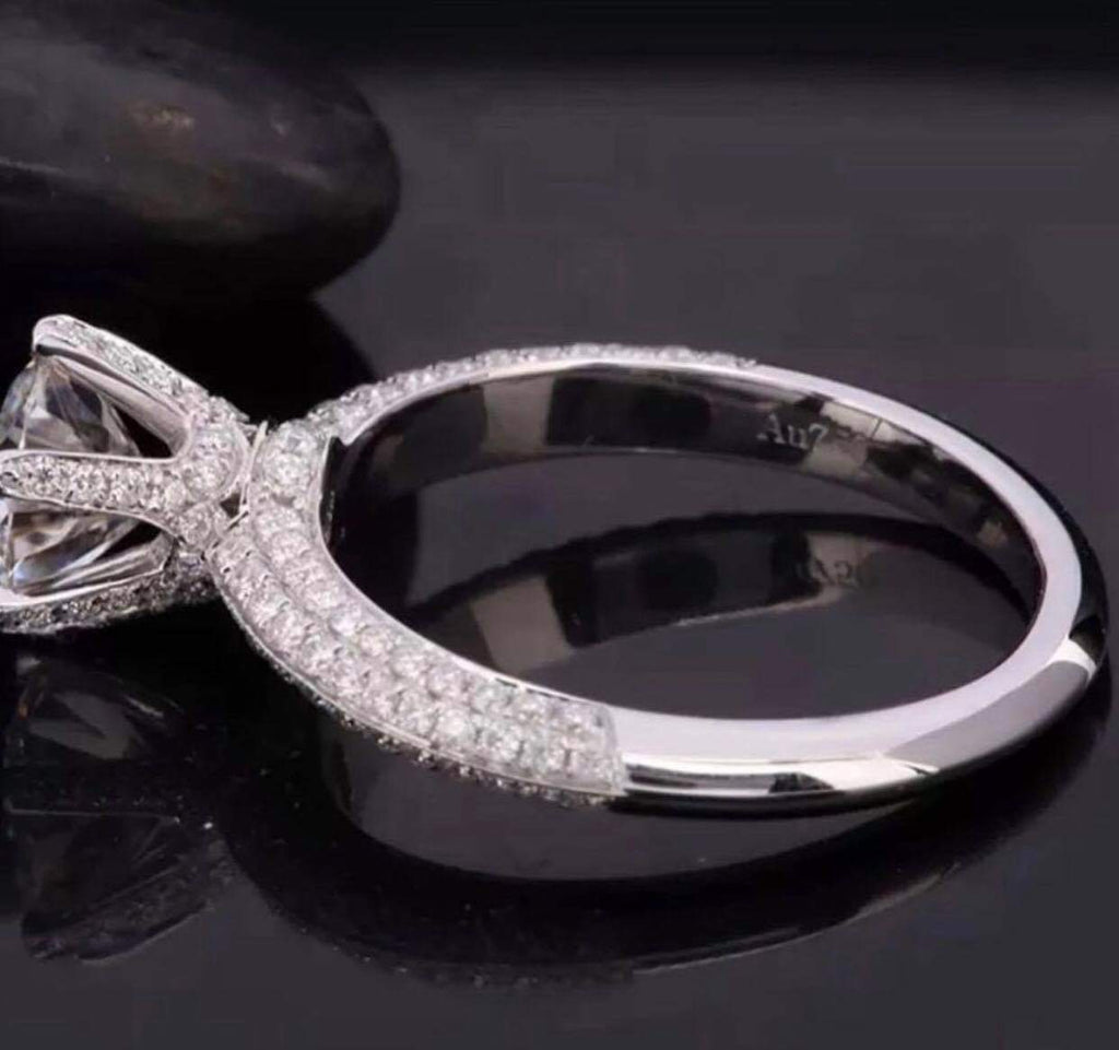 Fiore Moissanite Diamond Engagement Ring