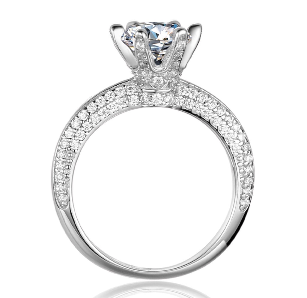 Fiore Moissanite Diamond Engagement Ring