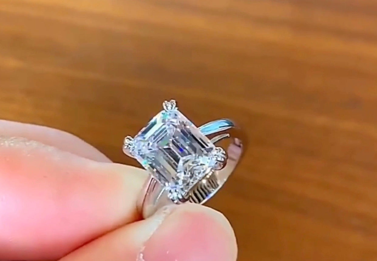 "Zahara" Oval/Emerald Cut Engagement Ring