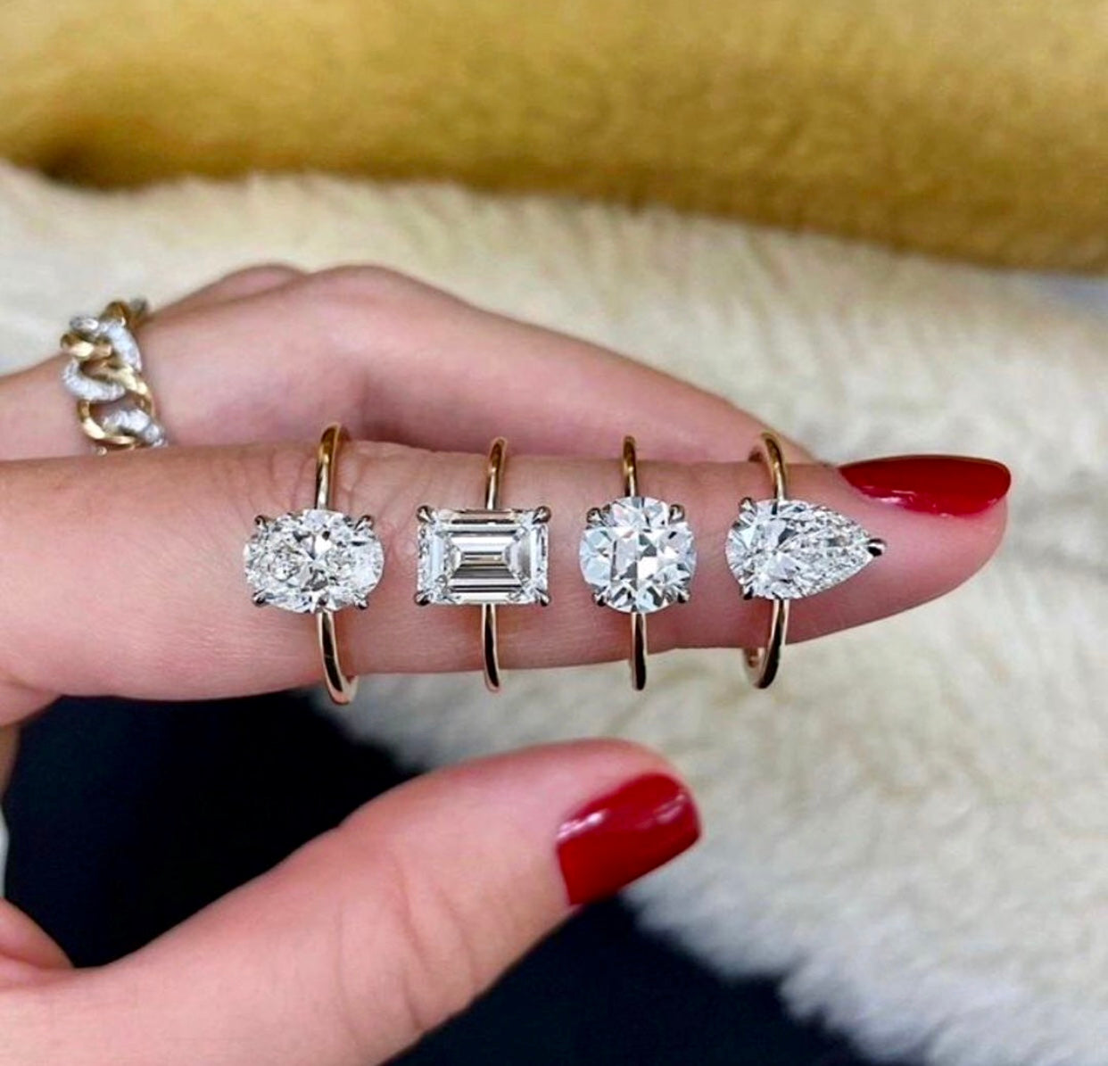 "Zahara" Oval/Emerald Cut Engagement Ring