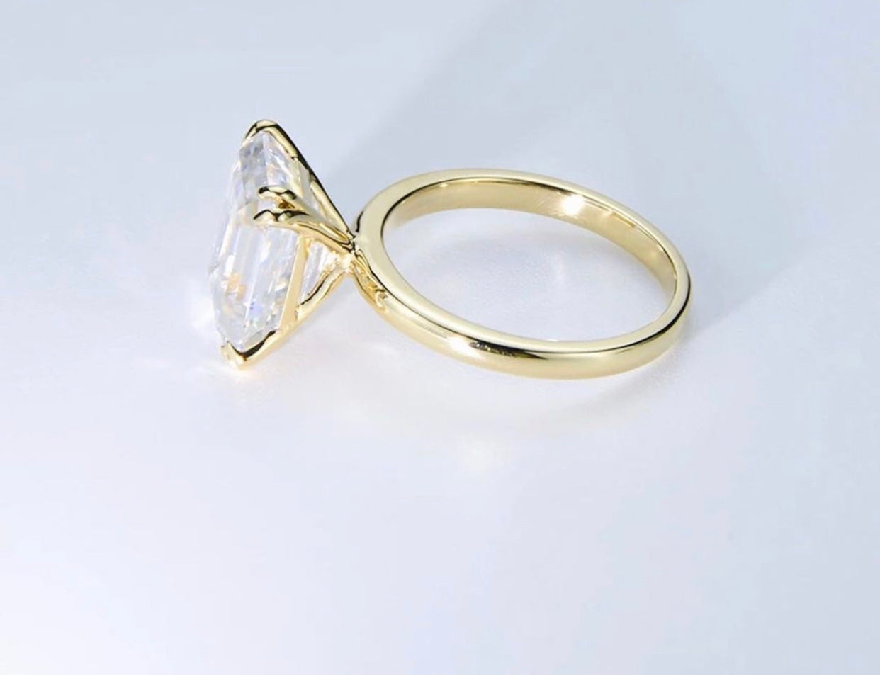 "Zahara" Oval/Emerald Cut Engagement Ring