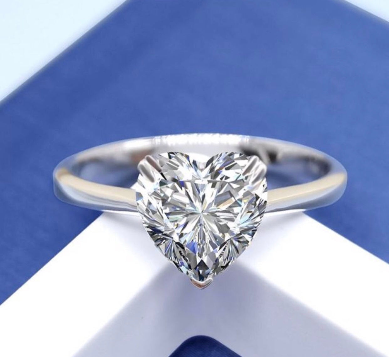 "Amia Heart" Ring & Earrings Set