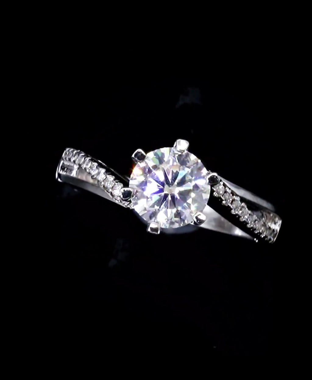 "ZARAH" Moissanite Diamond Engagement Ring