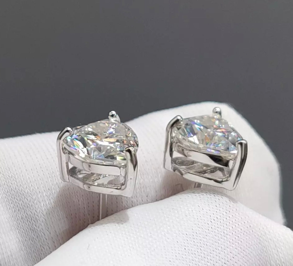 Crystal Heart 1 Moissanite Diamond Earrings