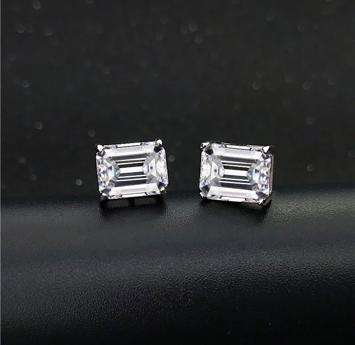 'Fiona" Emerald Moissanite Diamond Stud Earrings