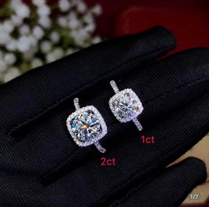 Queen Elizabeth 2 Set Necklace/Ring & Earrings