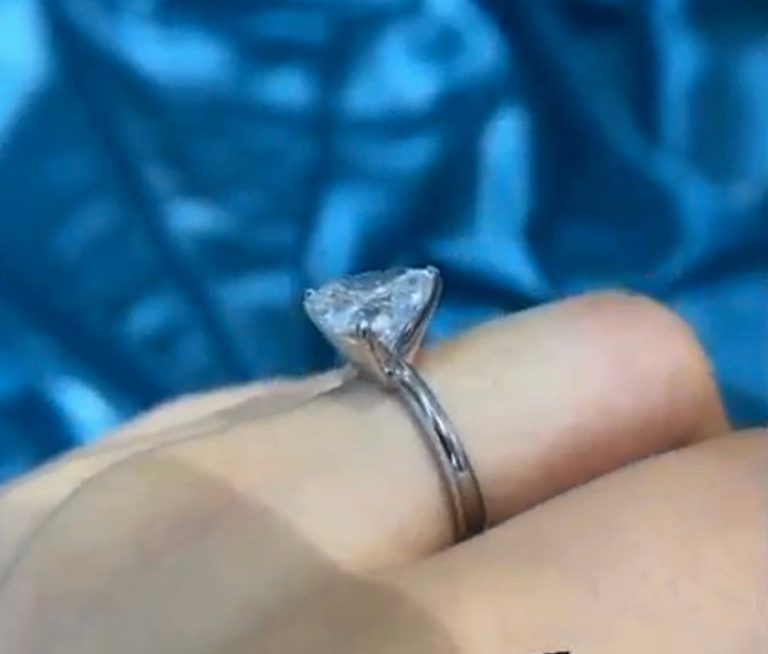 "Amia Heart" Ring & Earrings Set