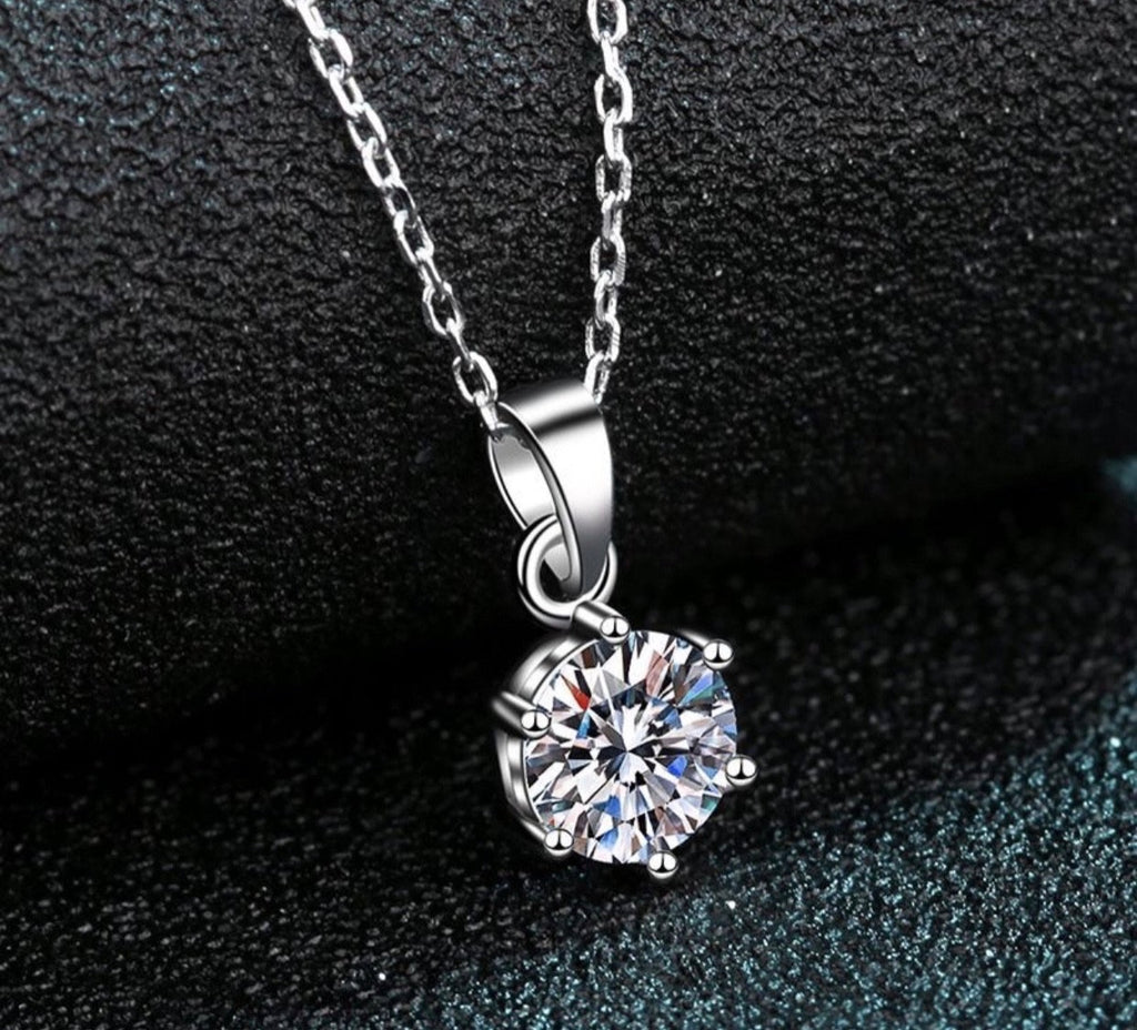 Queen Elizabeth I & II/ Fiona Necklace 1ct moissanite diamond