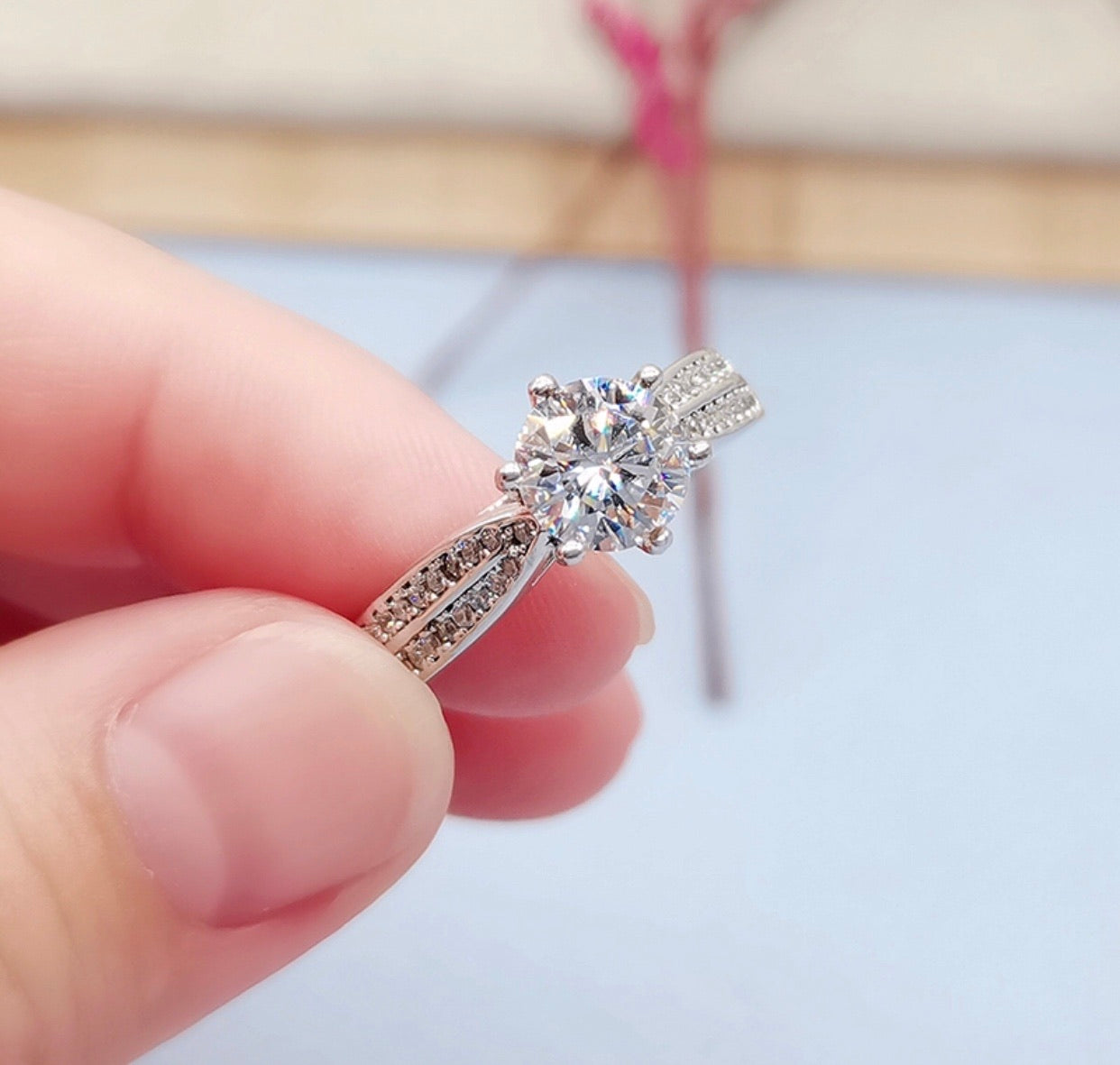 "XINIA" Moissanite Diamond Stone Engagement Ring