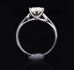 "XINIA" Moissanite Diamond Stone Engagement Ring