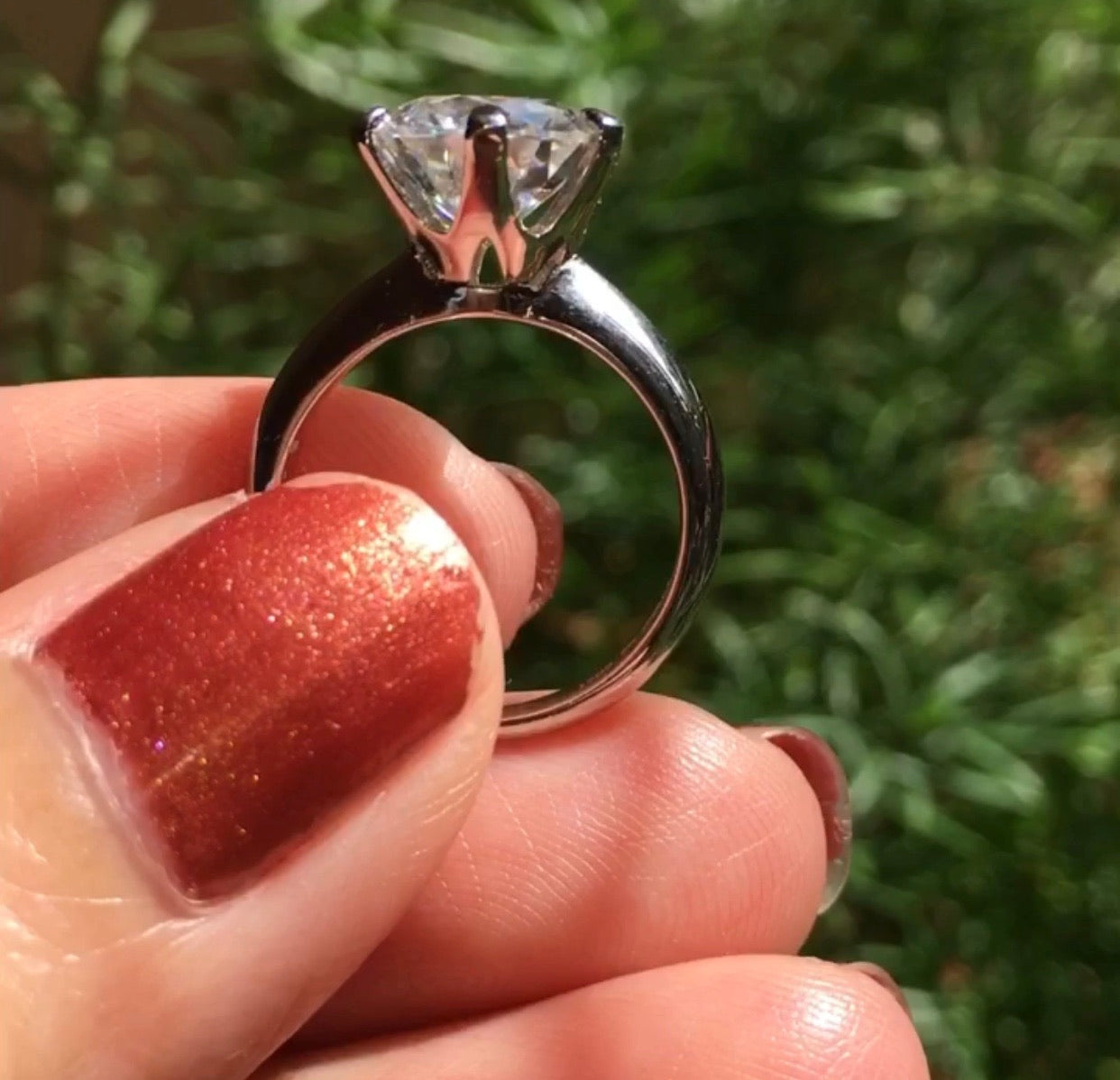 Fiona Moissanite Diamond Ring