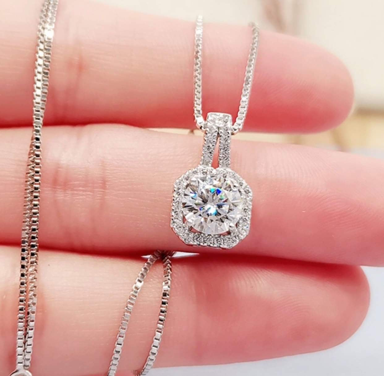 Queen Elizabeth I & II/ Fiona Necklace 1ct moissanite diamond