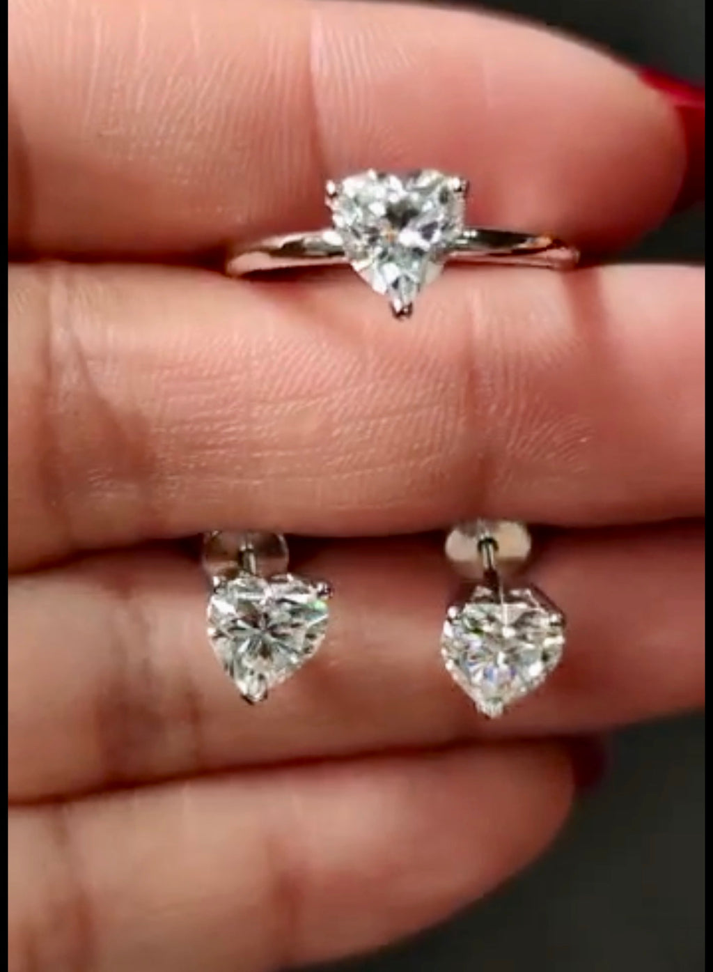 "Amia 2" Set Ring/Earrings Heart