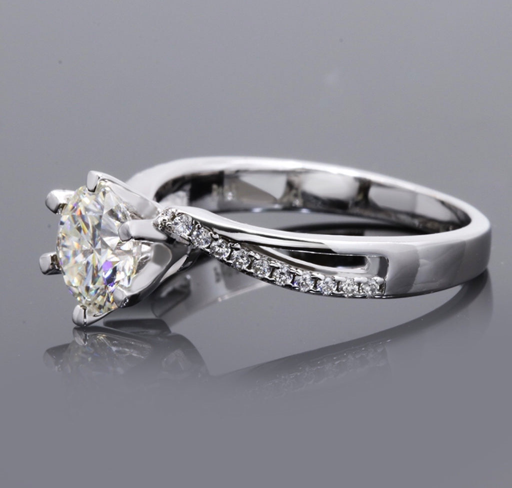 "ZARAH" Moissanite Diamond Engagement Ring
