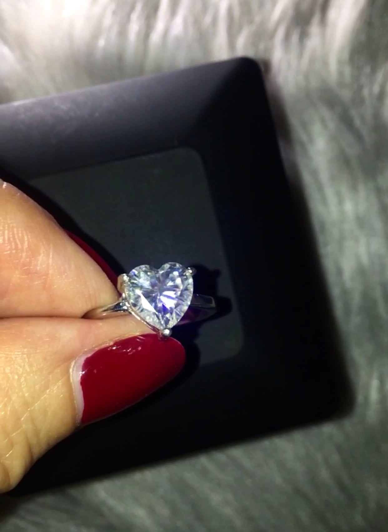 "Amia Heart" Ring & Earrings Set