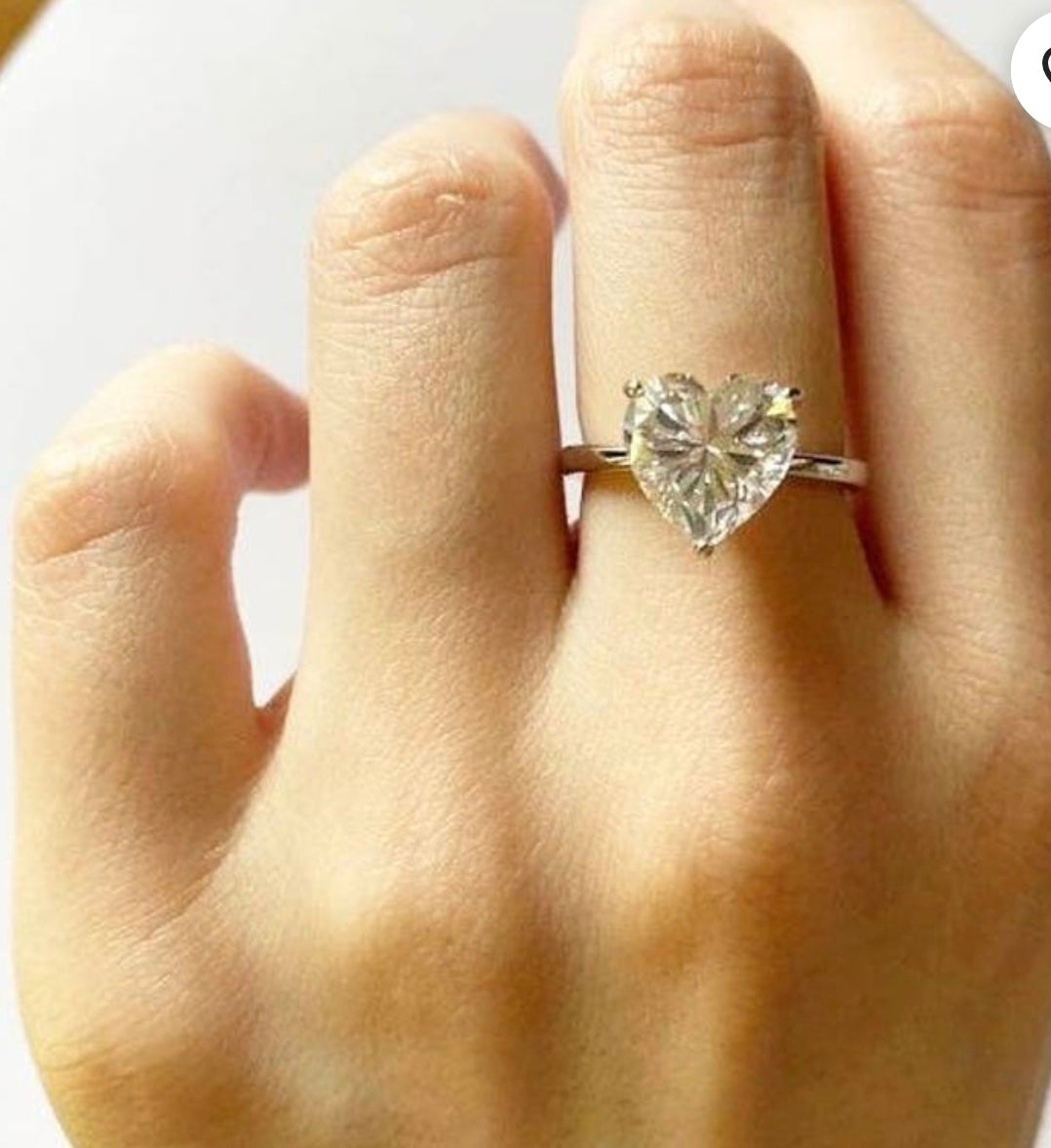 "Crystal Heart" Ring 6ct Moissanite Diamond